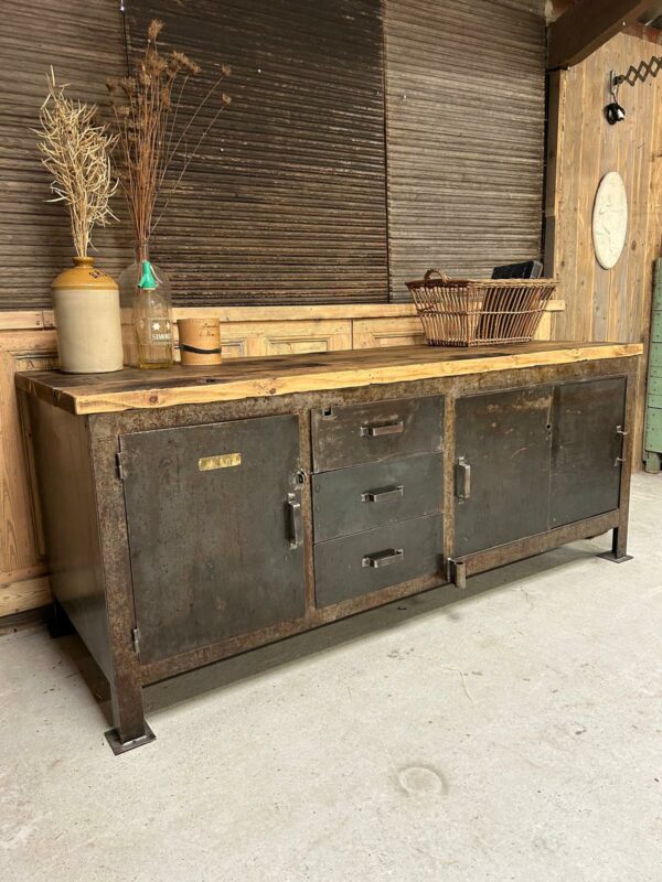 Buffet ilot central industriel – Image 2