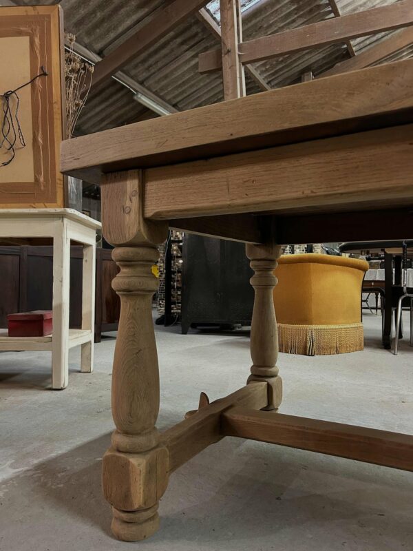 Table de ferme en chêne – Image 4