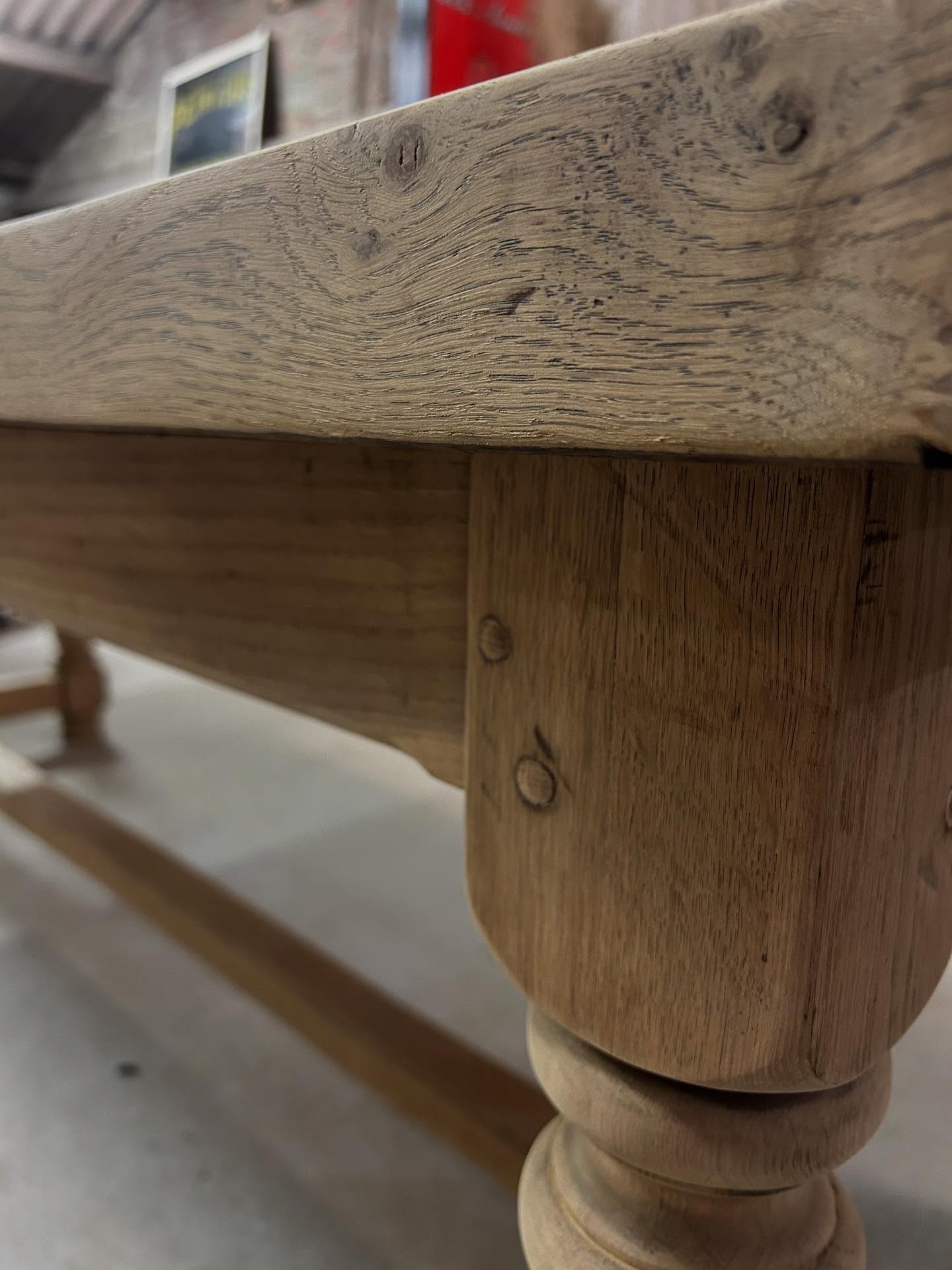 Table de ferme en chêne – Image 8