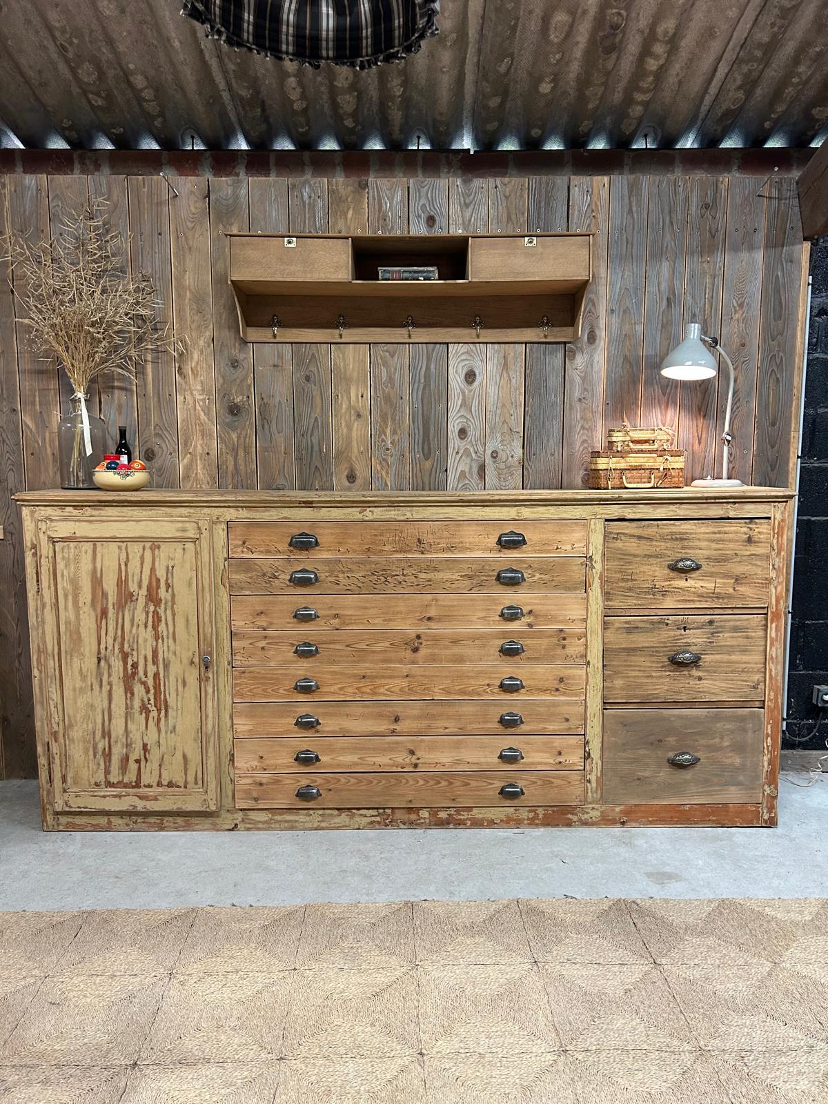 ancien meuble de presbytère