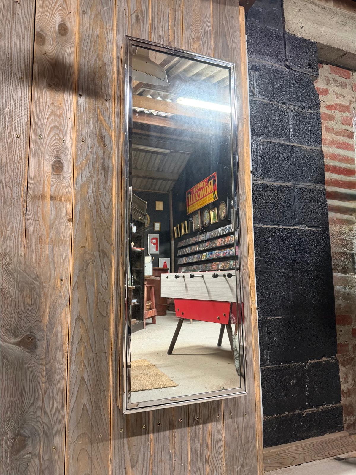 Armoire vintage chromée – Image 5