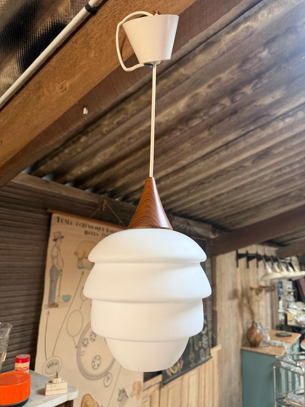 Suspension scandinave Kalff – Image 2