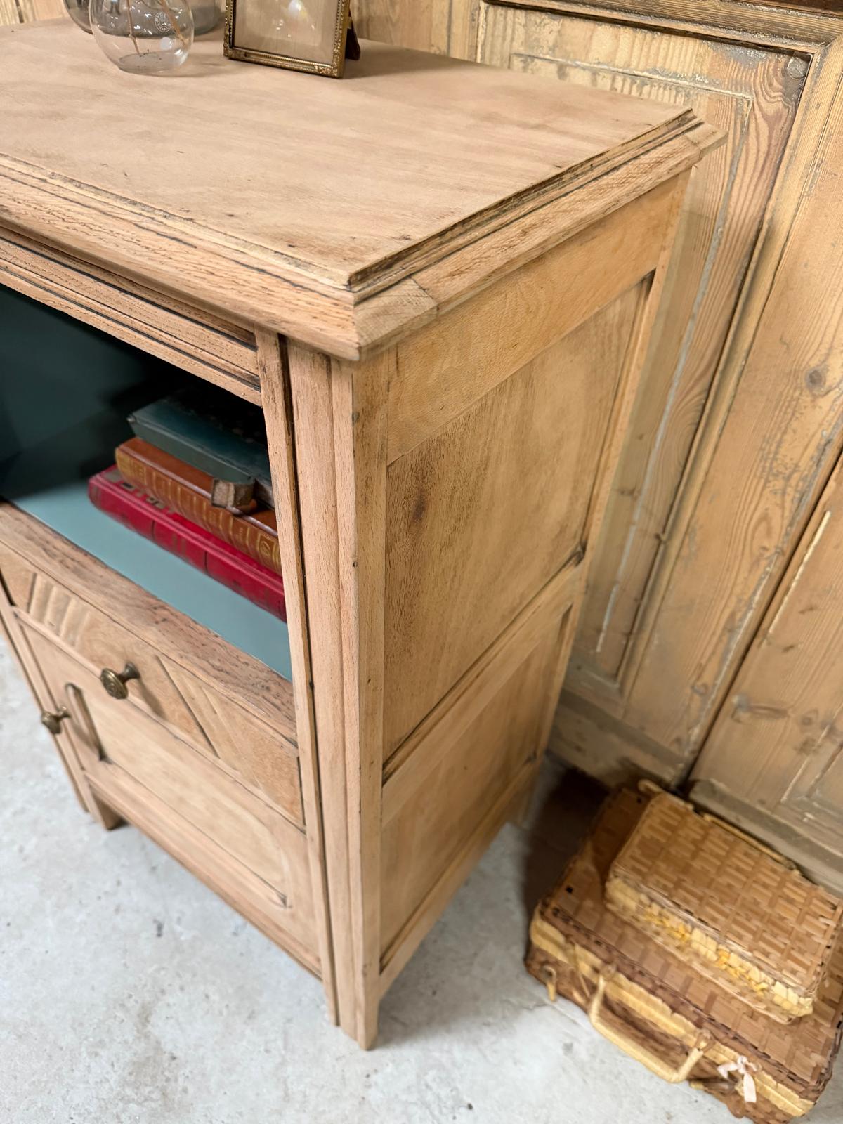 Petit meuble en chêne – Image 4