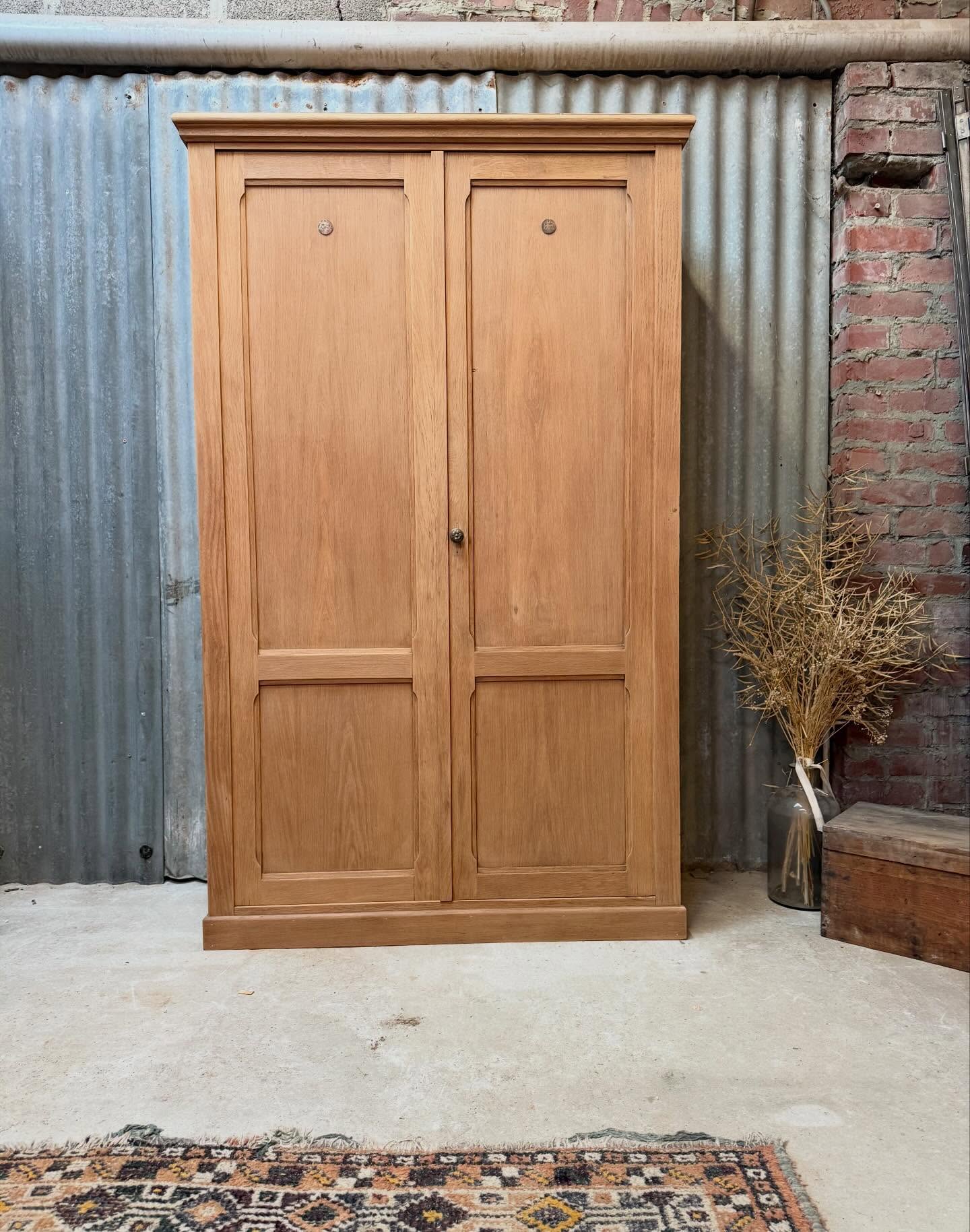 armoire en chêne