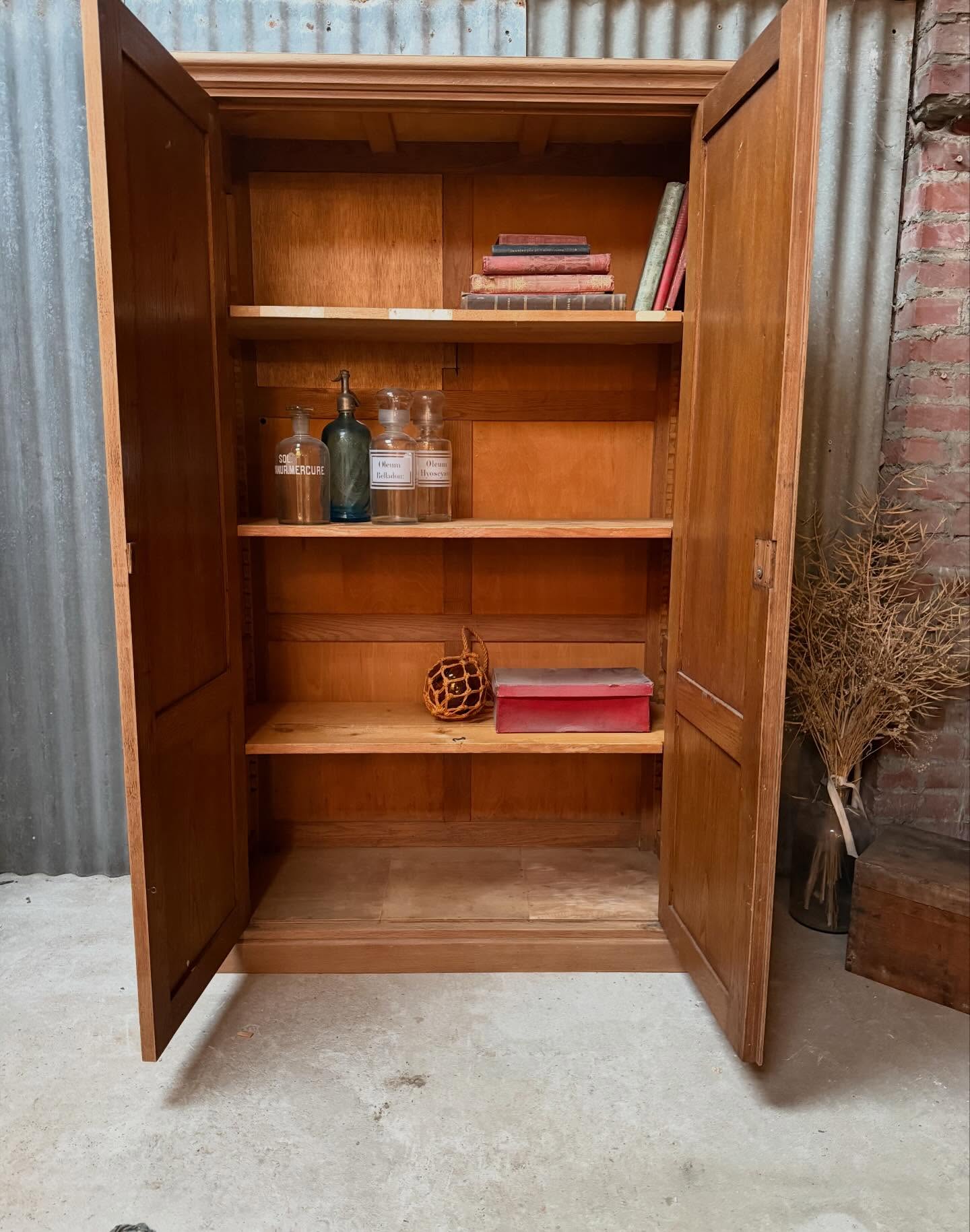 armoire en chêne