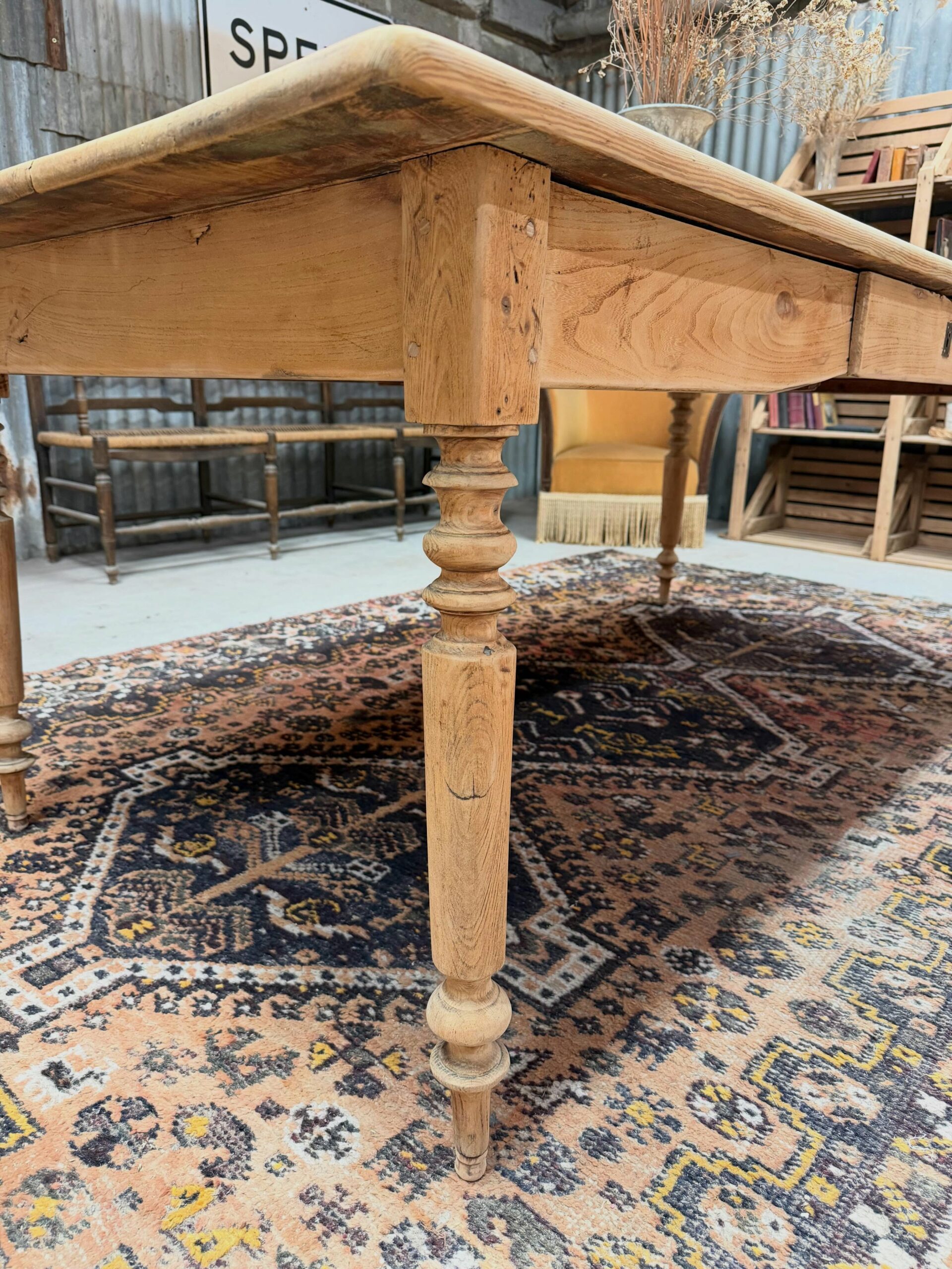 Table de ferme en pin – Image 9