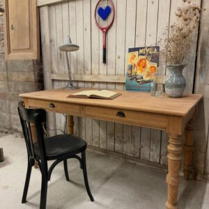 Petite table de campagne Bureau